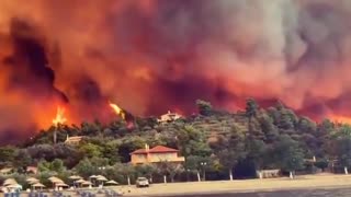 Grecia registra el primer muerto por los graves incendios que arrasan el país