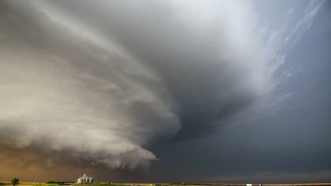 Tornado Producing Supercell Thunderstorm Spinning Loop Video Free To Use (No Copyright)