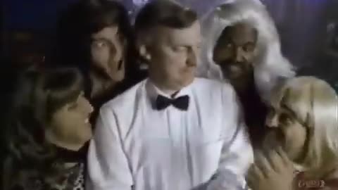 A non-"woke" Bud Light commercial from 1995 portrays transvestite men ruining girls' sports