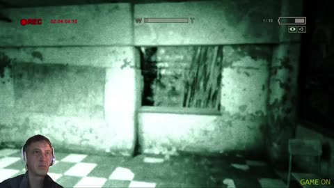 Outlast Game Play 2-1