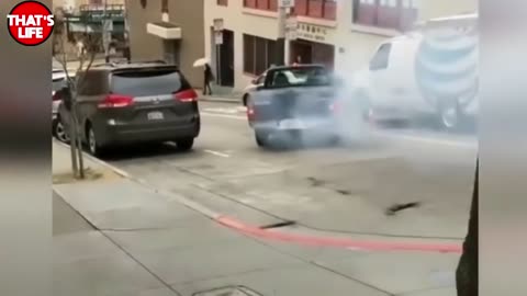 CAR CRASH FUNNY VIDEO
