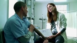 Michael meets Sara for First time Prison Break S1E1