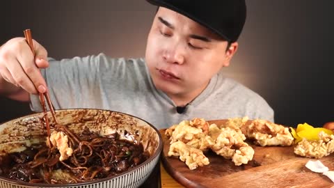 Mukbang salty black bean paste noodles and sweet and sour pork