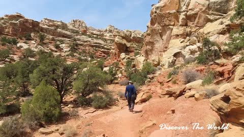 Cassidy Arch Trail - Capitol Reef National Park - Utah