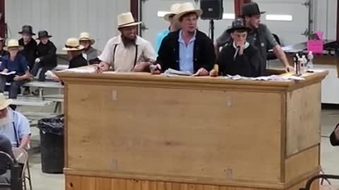 11 yr old auctioneers at Middlefield Ohio standardbred driving horse sale. May 28 2022