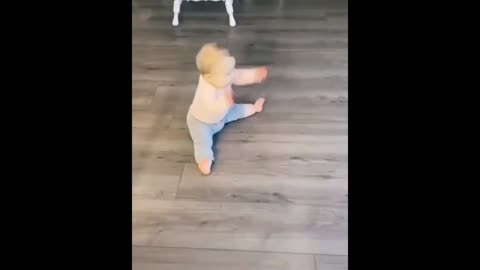 Amazing walking kid, baby funny video, baby dancing video,