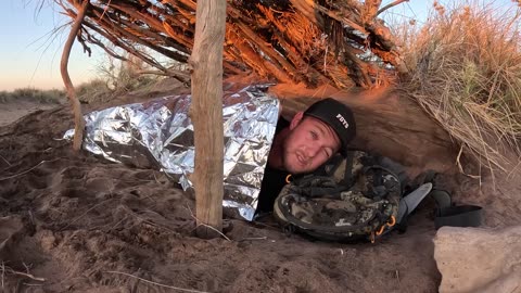 SOLO SURVIVAL CHALLENGE - NO SHELTER, NO FIRE, NO FOOD - Bushcraft