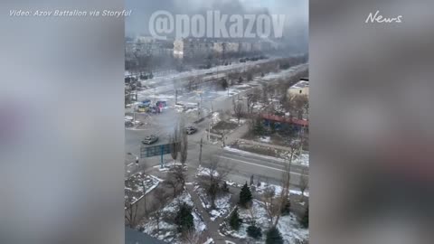 Tanks fire in streets of Mariupol, Ukraine