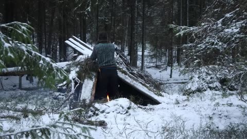 Can I Survive 3 Days on a WINTER ISLAND? Camping in Heavy Snow, Building a Shelter