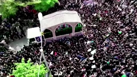 Thousands gather for funeral of Iranian president