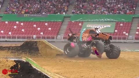 MUST SEE!! Monster Trucks Greatest Clips!