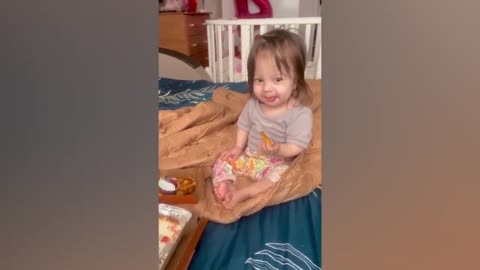 Hilarious funny baby 🤣🤣