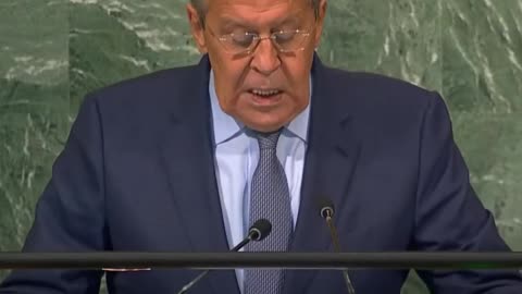 Lavrov: "La Russia sceglie un mondo democratico,giusto,senza ricatti e intimidazioni degli indesiderabili senza neonazismo e neocolonialismo(di USA,UE ed Israele,ndr)". 77a Assemblea generale delle Nazioni Unite (ONU) a New York.