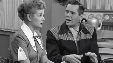 I Love Lucy Season 3 Episode 9 - Too Many Crooks