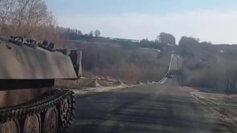 Russian Tank Out of Fuel, soldiers don't know where they're going!