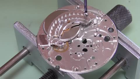 Restoration of a broken Longines Evidenza Swiss Automatic Watch - ETA 2895-2 Service
