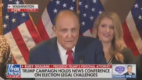 Awesome Giuliani Response to CNN Reporter