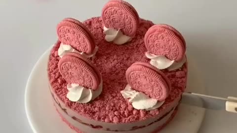 Pink Oreo strawberry cheese cake 🍰