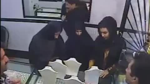 Caught on Camera: Woman Caught Stealing in a Jewellery Shop