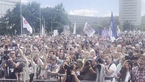 Robert Malone full speech at the rally in Geneva, Switzerland.