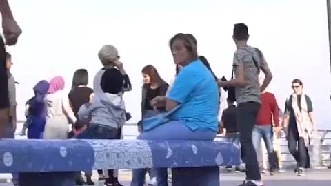 DEJA VU prank on the beach