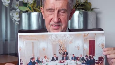 Prezident Pavel divadlem kolem důchodů potvrdil, že je prezidentem pětikoalice