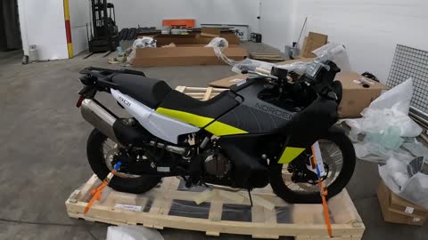 The first Husqvarna Norden 901 unboxing on RUMBLE!