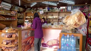 Solar energy ovens help Lebanese bake under the sun