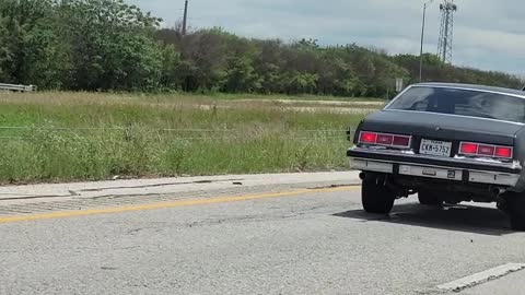 Wobbly Trailer Takes Truck into Ditch