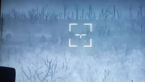 Watching a Ukrainian Bradley Engage Russian Lines Through Gun Cam