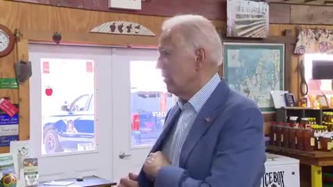 Confused Joe Biden has to pull out notes to answer question on Russia