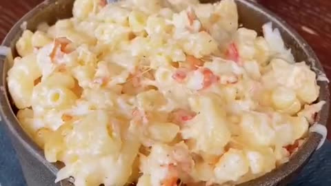 lobster mac and cheese