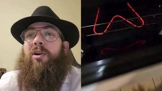 Rabbi does a food review