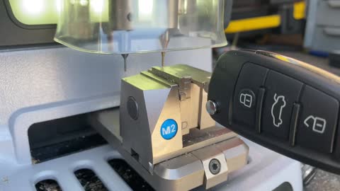 Laser key cutting/automotive key cutting