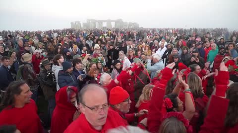 The longest wait for the longest day: More than 6,000 celebrate summer solstice