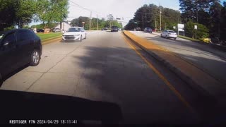 Driver Cuts off Car Chase Ensues