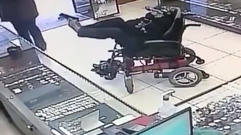 Man with no arms commits armed robbery