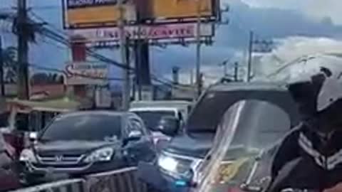 ROAD RAGE VIDEOS 06 - Philippines CCTV & DASH CAM Spotted - PINOYVIRALVIDEOS