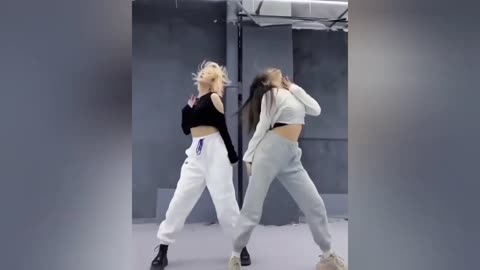 Cute Girls Dance Video Chinese Beautiful Dance of Sexy girls Dong BD