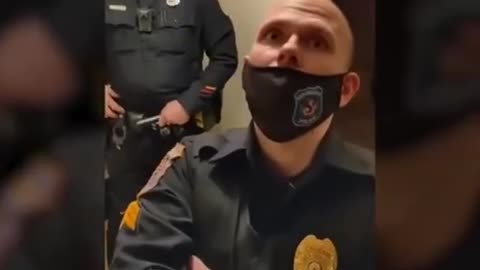 Dude Owns Cops Violating 4th Amendment Protections & Entering His Home