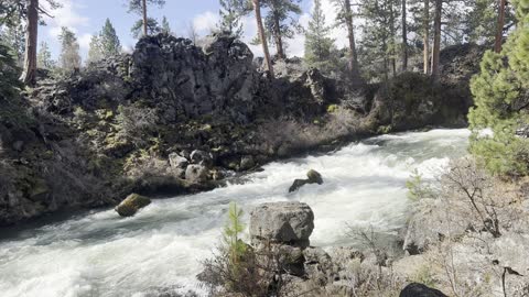 The EPIC National Wild & Scenic Deschutes River – Central Oregon – 4K