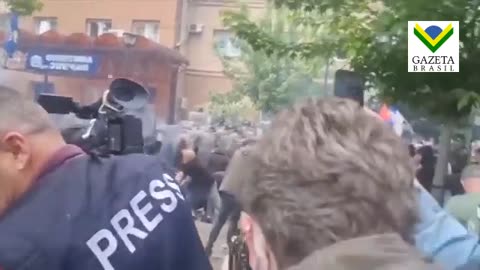 Soldados da OTAN são feridos em confrontos no Kosovo com manifestantes sérvios