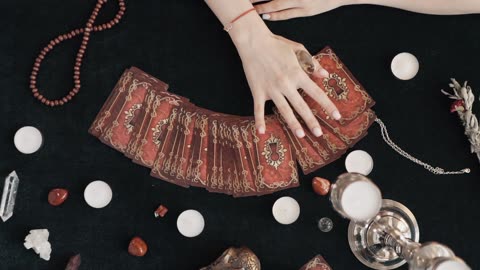 How To Do A Basic Tarot Reading For Yourself Or A Friend