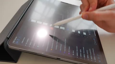 Why iPad Pro + iPadOS is PERFECT for Students | KharmaMedic