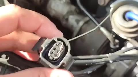 Car engine plug small parts maintenance