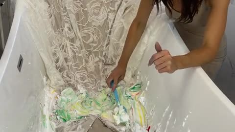 Bride TRANSFORMS WEDDING DRESS ❤