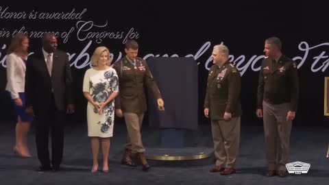 Lloyd J. Austin Honors Medal of Honor Recipients