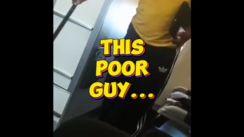 Entitled and Unruly / Plane Passenger Gets Booted