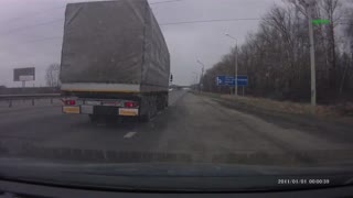 Driver Dodges a Piece of a Decayed Bridge