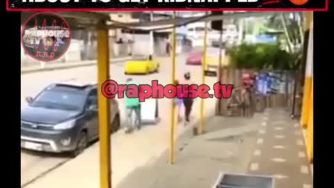 Woman saves girl from being kidnapped